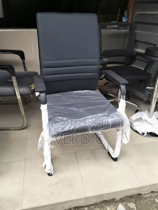 Boss Office Products Visitor Chair - Brand New - 1
