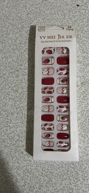 Luxury Press-On Nails / False Nails Set