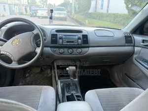 2005 Toyota Camry LE 2.4L Sedan