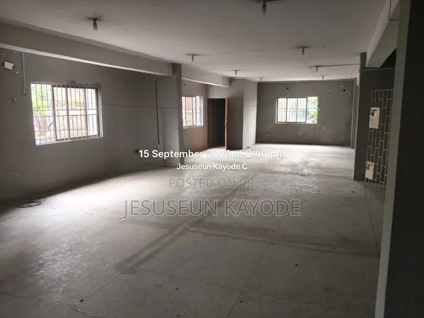 Serviced 100sqm Open Plan Office Space for Rent - 1