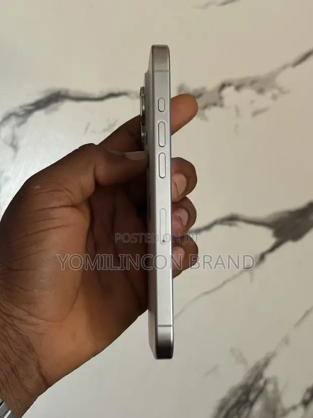 Sabon Apple iPhone 15 Pro 256GB Grey (UK Amfani) - 1