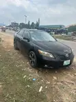 Toyota Camry 2008 Baƙar Fata - 1