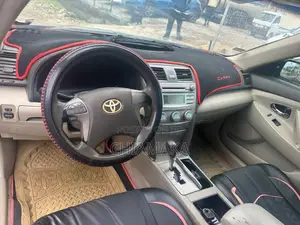 Toyota Camry 2008 Baƙar Fata