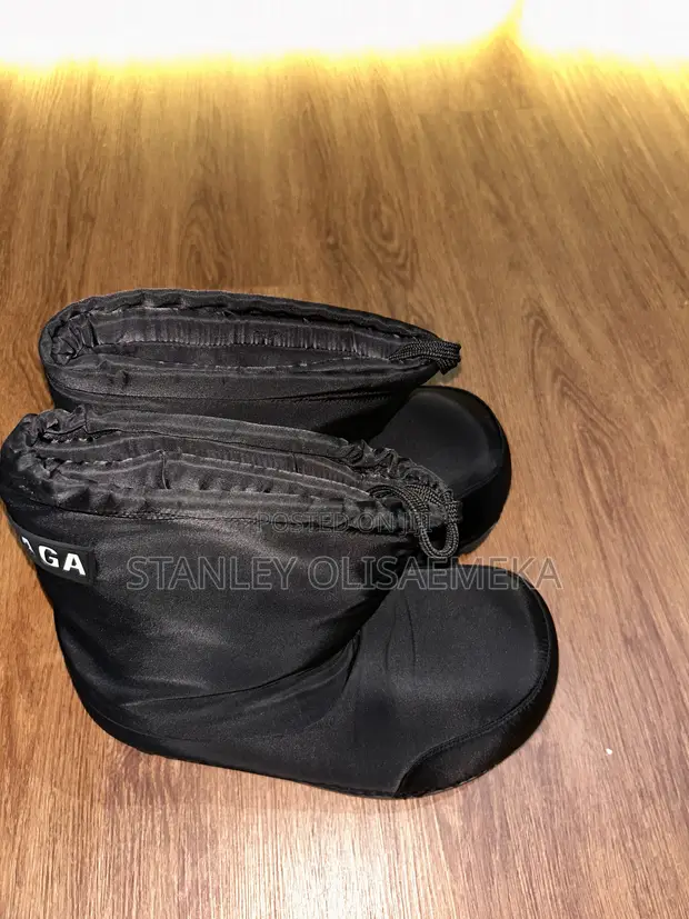 Balenciaga Men's Black Leather Derby Boots - 1