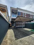 4 Bedroom Duplex for Rent a Chevron - 1