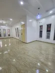 4 Bedroom Duplex for Rent a Chevron - 4