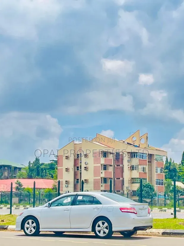 Toyota Camry 2011 Foreign Used - 1