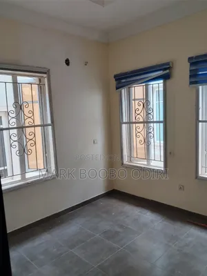 4 Bedroom Duplex don haya a Iberra Estate, Chevron