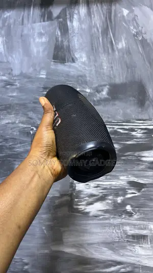 JBL Charge 5 Mai Saurara - An Yi Amfani Da Shi