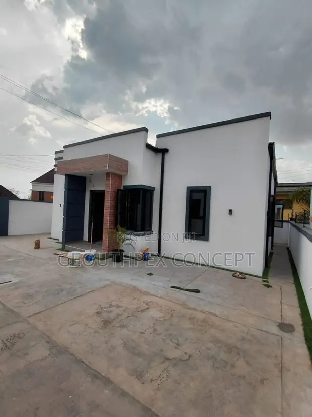 3 Bedroom Bungalow for Sale in Jericho GRA, Ibadan - 1