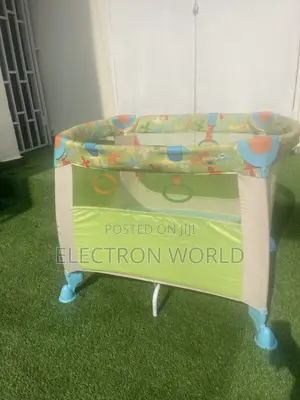 Baby Playpen/Travel Cot - Wannan Yayi Amfani Da Shi A Kasashen Waje