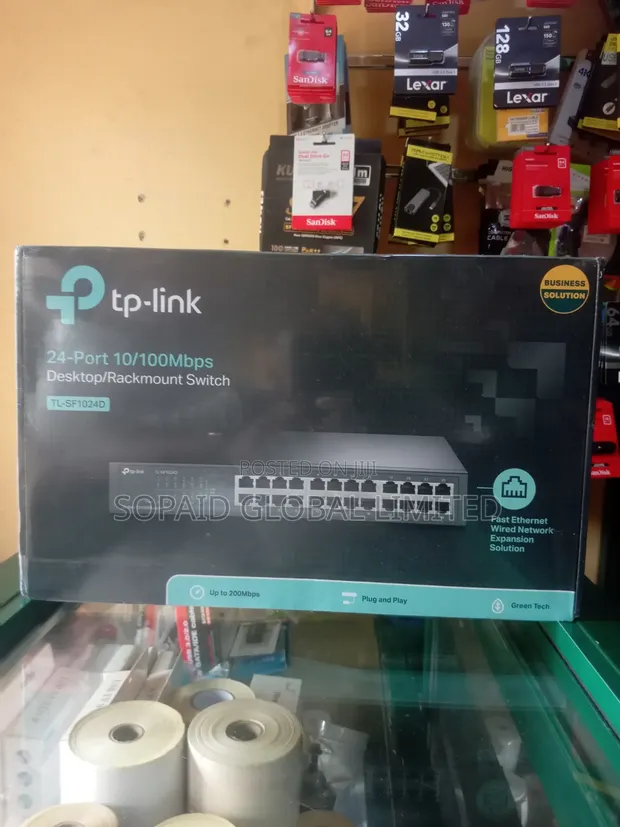 TP-Link 24-Port 10/100Mbps Desktop/Rackmount Switch - 1