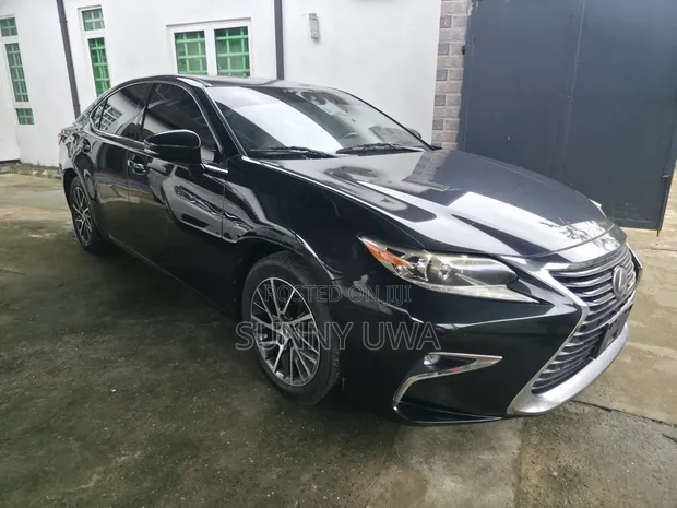 Lexus ES 300h FWD 2015 Baki - 1