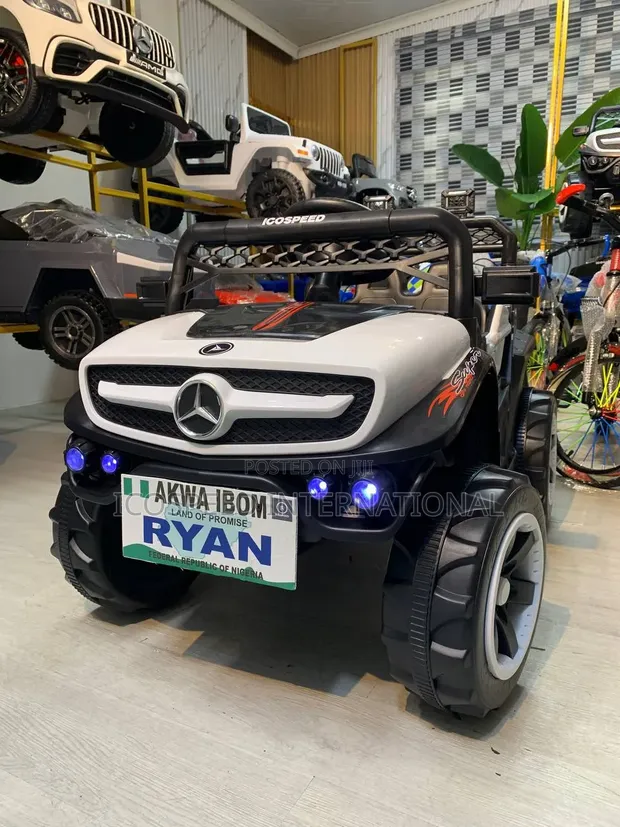White Mercedes-Benz Jeep Wrangler Ride-On Toy (1-6 Years) - 1