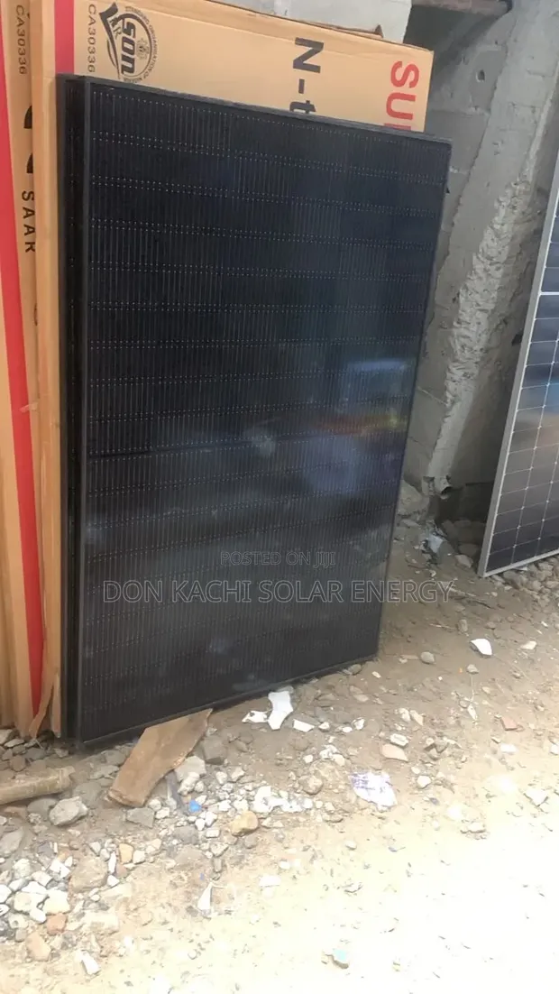 JinkoSolar 500W All Black Solar Panels - 1