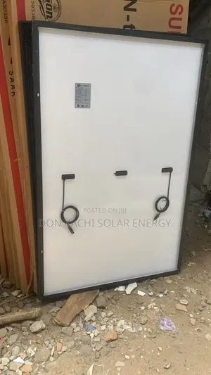 JinkoSolar 500W All Black Solar Panels