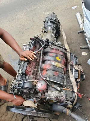 Land Rover Range Rover Injin da Gear