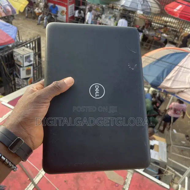 Dell Latitude 11 3190 Laptop - 4GB RAM, 128GB SSD - 1