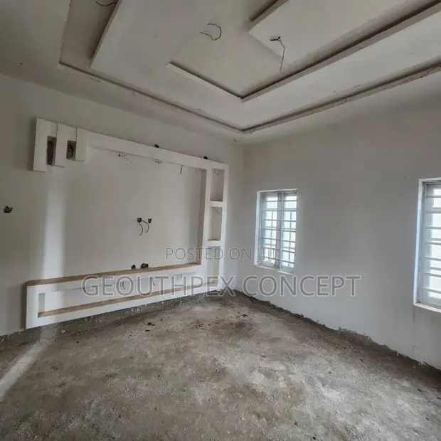 2-Bedroom Block of Flats for Sale, Akala Express - 1
