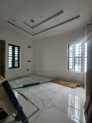 Luxury 1 Bedroom Mini Flat in Ologolo, Lekki