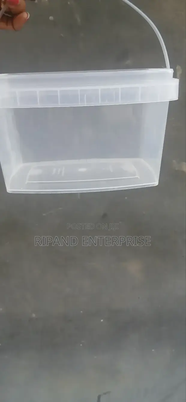 3 Litres Rectangular Transparent Buckets - 1
