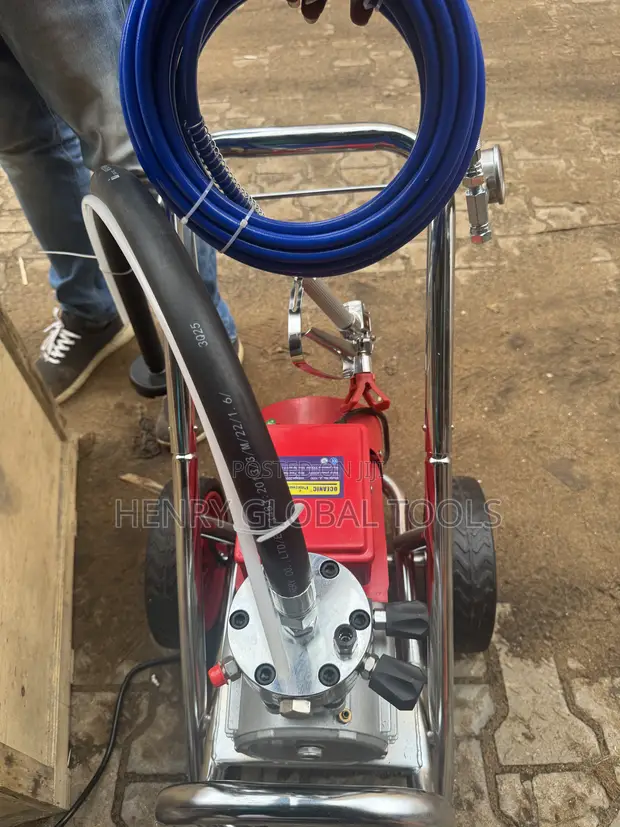 High-Pressure Airless Paint Sprayer - 1