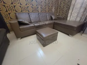 Sofa Mai Siffar L da Center Table (Na Biyu)