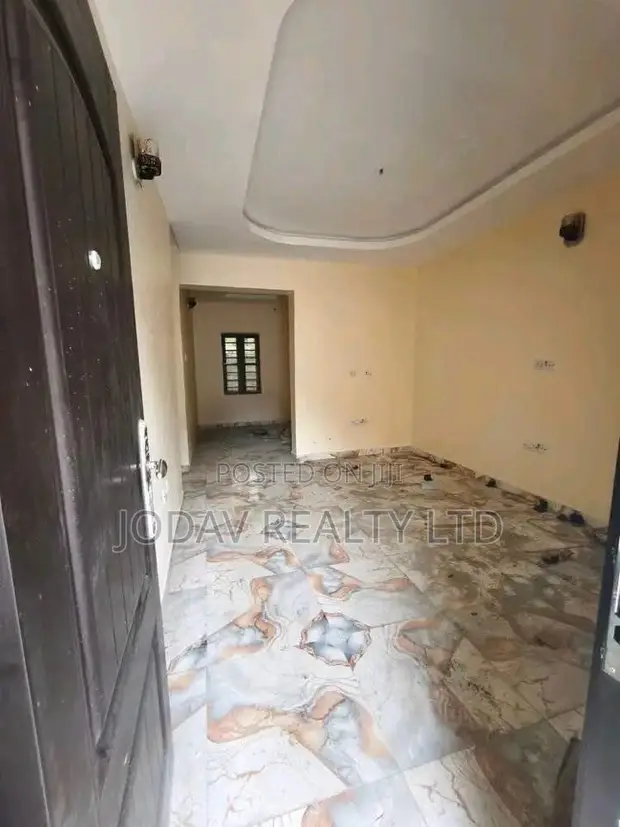 2 Bedroom Block of Flats don haya a Eneka - 1