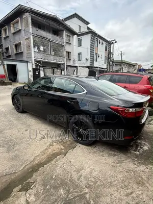 2015 Lexus ES 350 FWD Sedan - Foreign Used