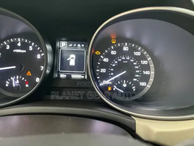 2018 Hyundai Santa Fe - Foreign Used - 1