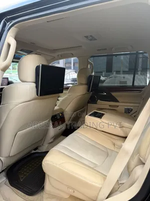 Lexus LX 570 AWD 2017 Black