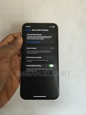 Apple iPhone XR 64GB White