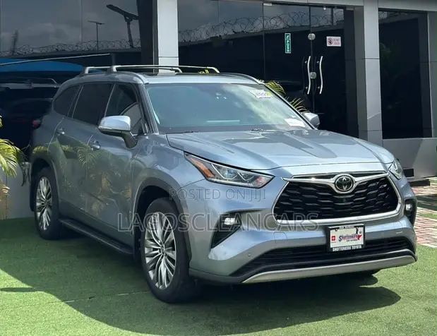 2020 Toyota Highlander Platinum AWD - 1