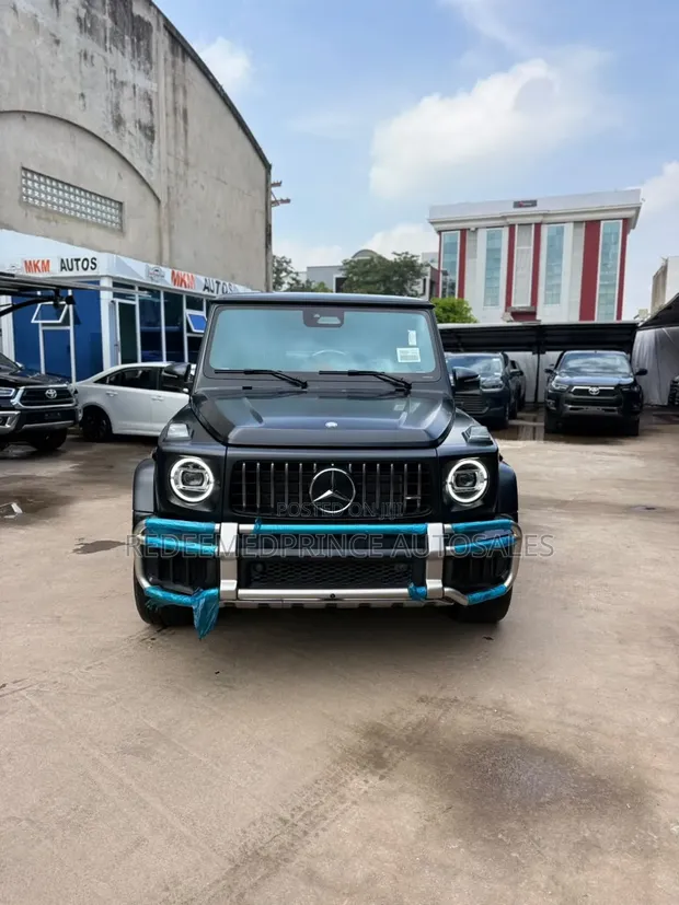 New Mercedes-Benz G63 AMG Brabus G700 2025 Black - 1