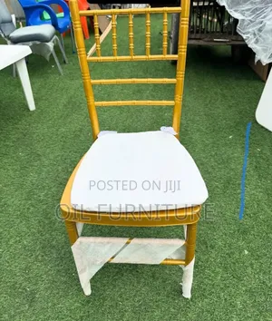 Luxury Gold Chiavari Chair with White Cushion