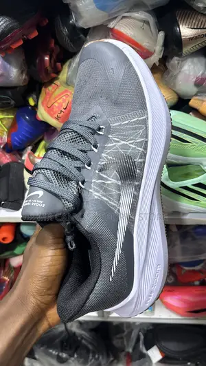Nike Air Zoom Canvas Takalmi na Kwallon Kafa