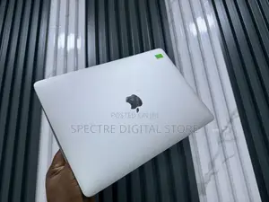 Apple MacBook Pro 2020 13" Core i5 16GB RAM 1TB SSD