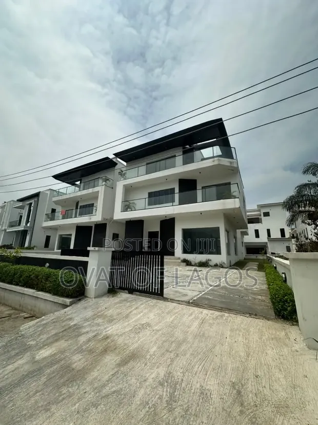 5-Bedroom Duplex da Pool & Cinema a Megamound, Ikota - 1