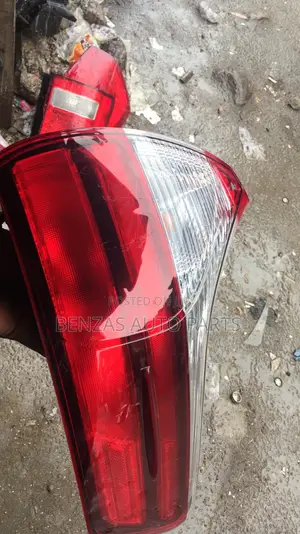 Toyota Sienna 2016 Booth Light Replacement