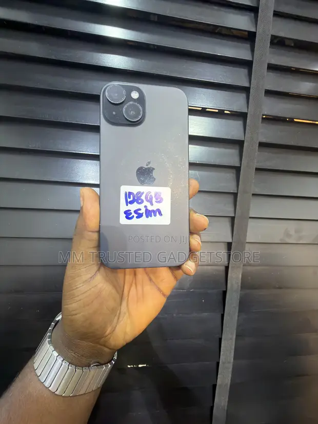 Apple iPhone 15 128GB Baki - 1
