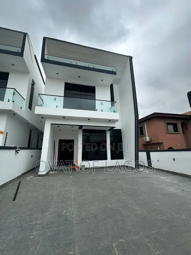 5 Bedroom Duplex da Pool & BQ a Ikota, Lekki - 1