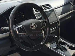 Toyota Camry SE Sedan ta 2016