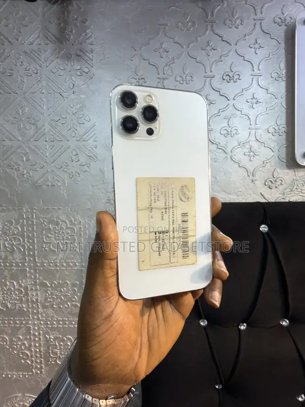 Apple iPhone 12 Pro Max 128GB White - 1