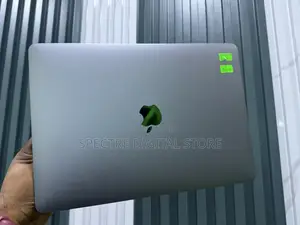 Apple MacBook Pro 2020 13" 8GB RAM, 256GB SSD