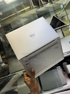 Dell XPS 13 9300 Laptop - 11th Gen i7, 16GB RAM, 512GB SSD