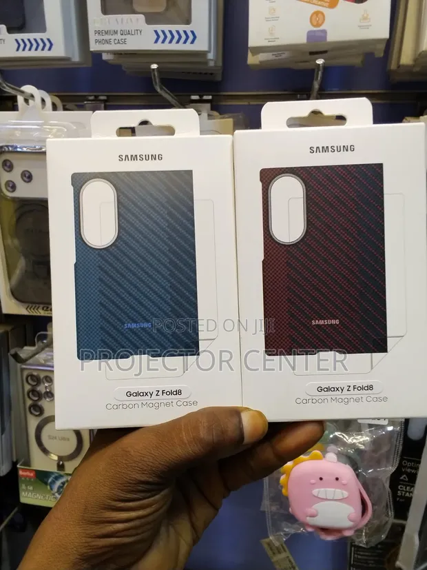 Samsung Galaxy Z Fold 8 Ultra Carbon Magnet Case - 1