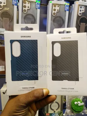Samsung Galaxy Z Fold 8 Ultra Carbon Magnet Case