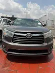 2015 Toyota Highlander XLE AWD SUV - 1