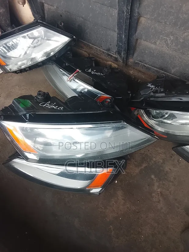Volkswagen Jetta 6 Full Light Set (2012) - 1