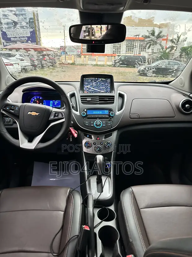 Chevrolet Trax 2015 Maroon - 1